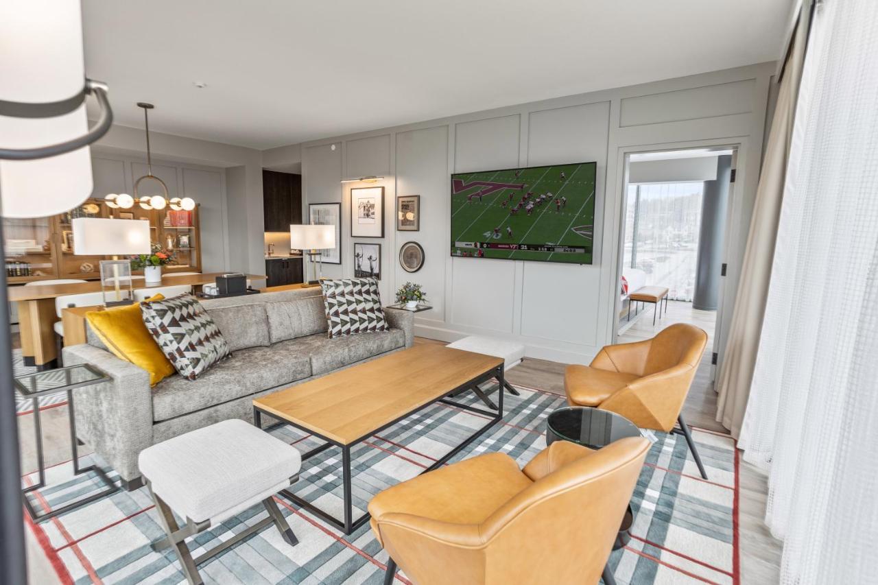 Premium King Room