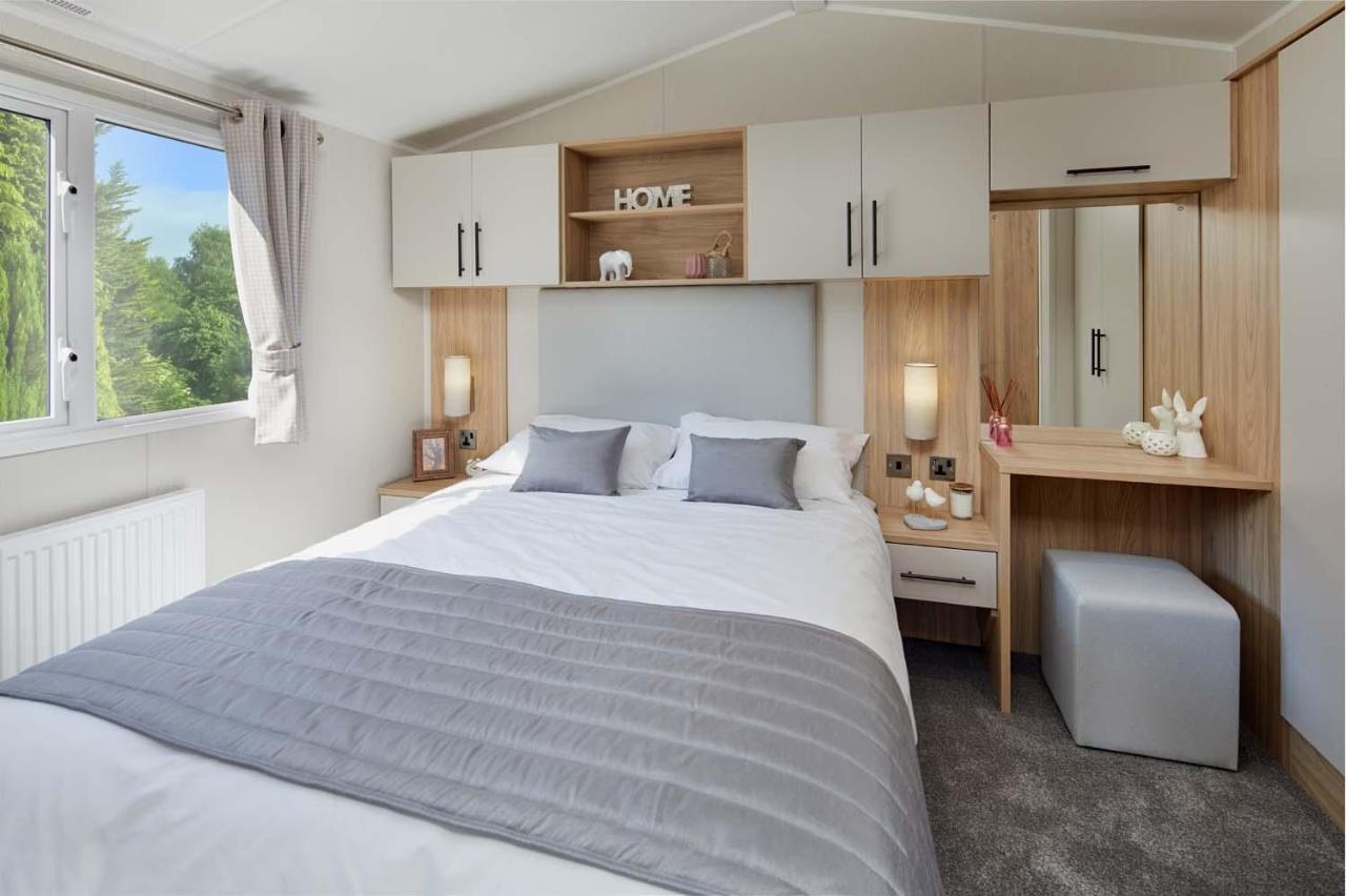Pet friendly Gold Caravan 3 Bed