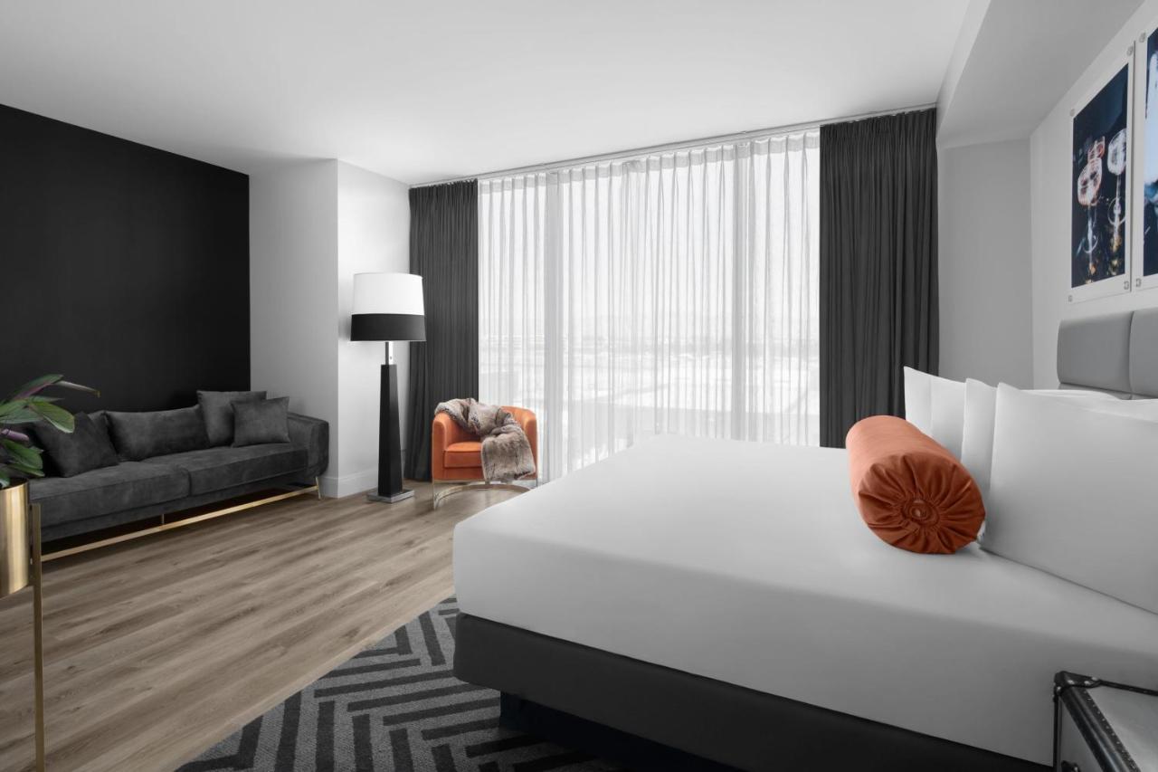 Junior King Suite
