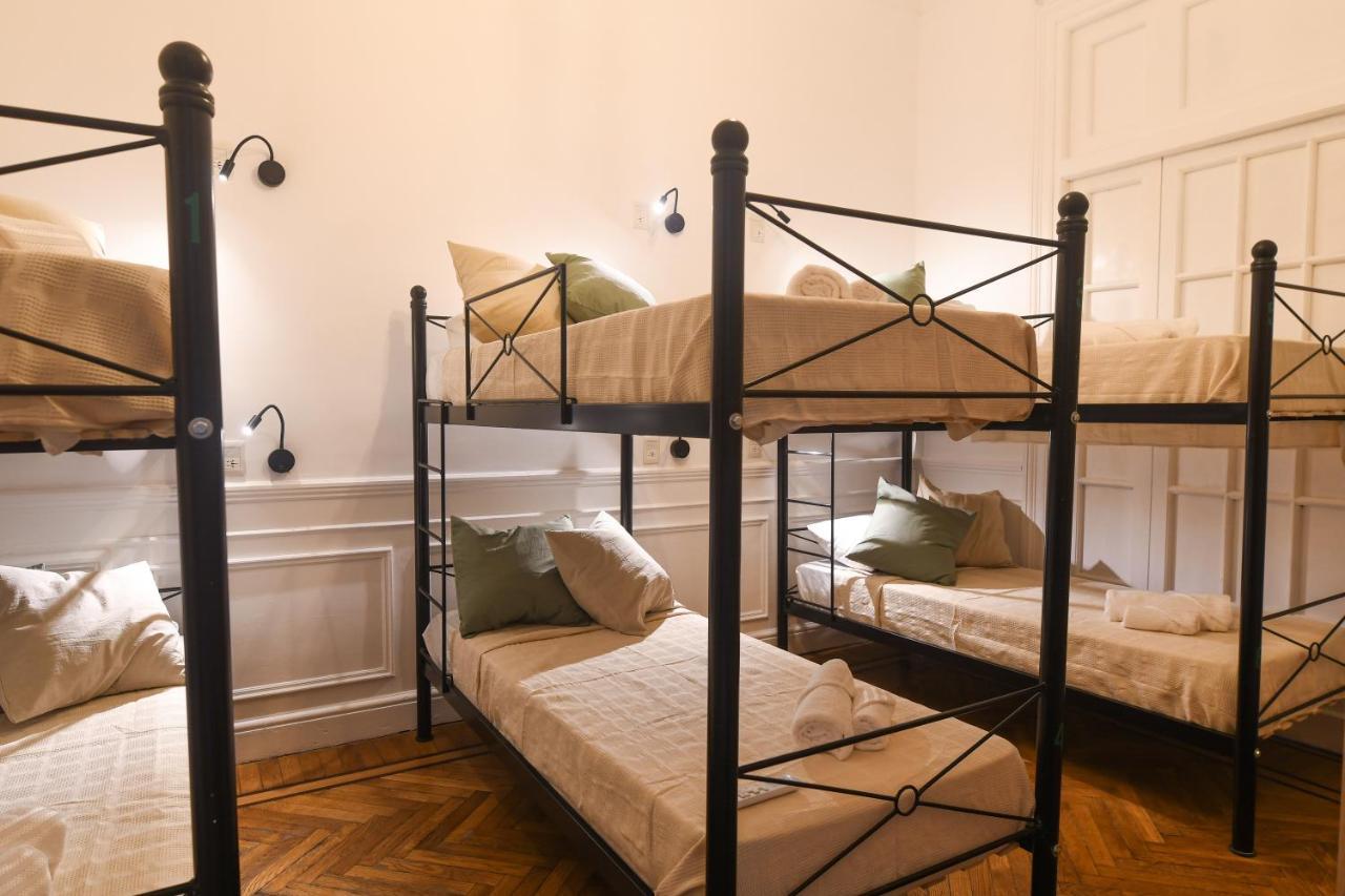 Single Bed 6-Bed Dormitory Room