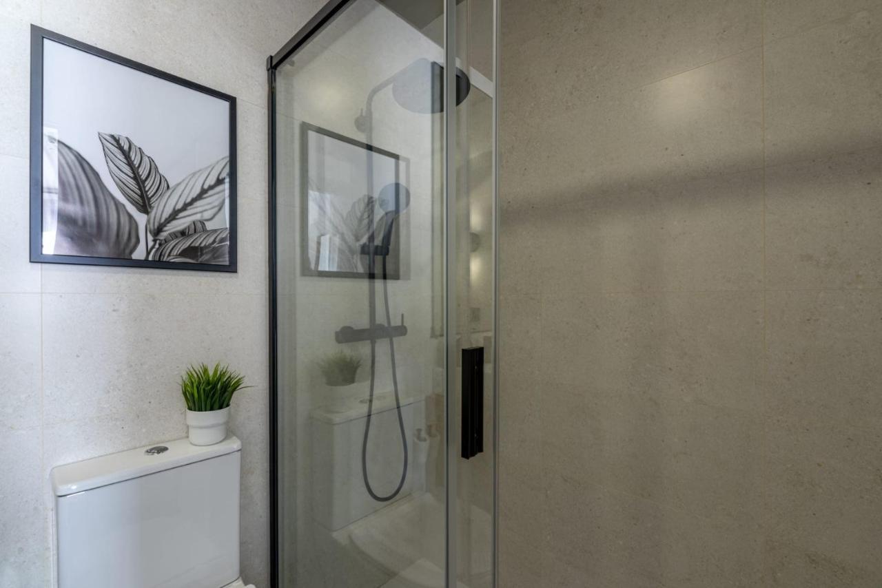 Two-Bedroom Apartment,1487644141:JPEG