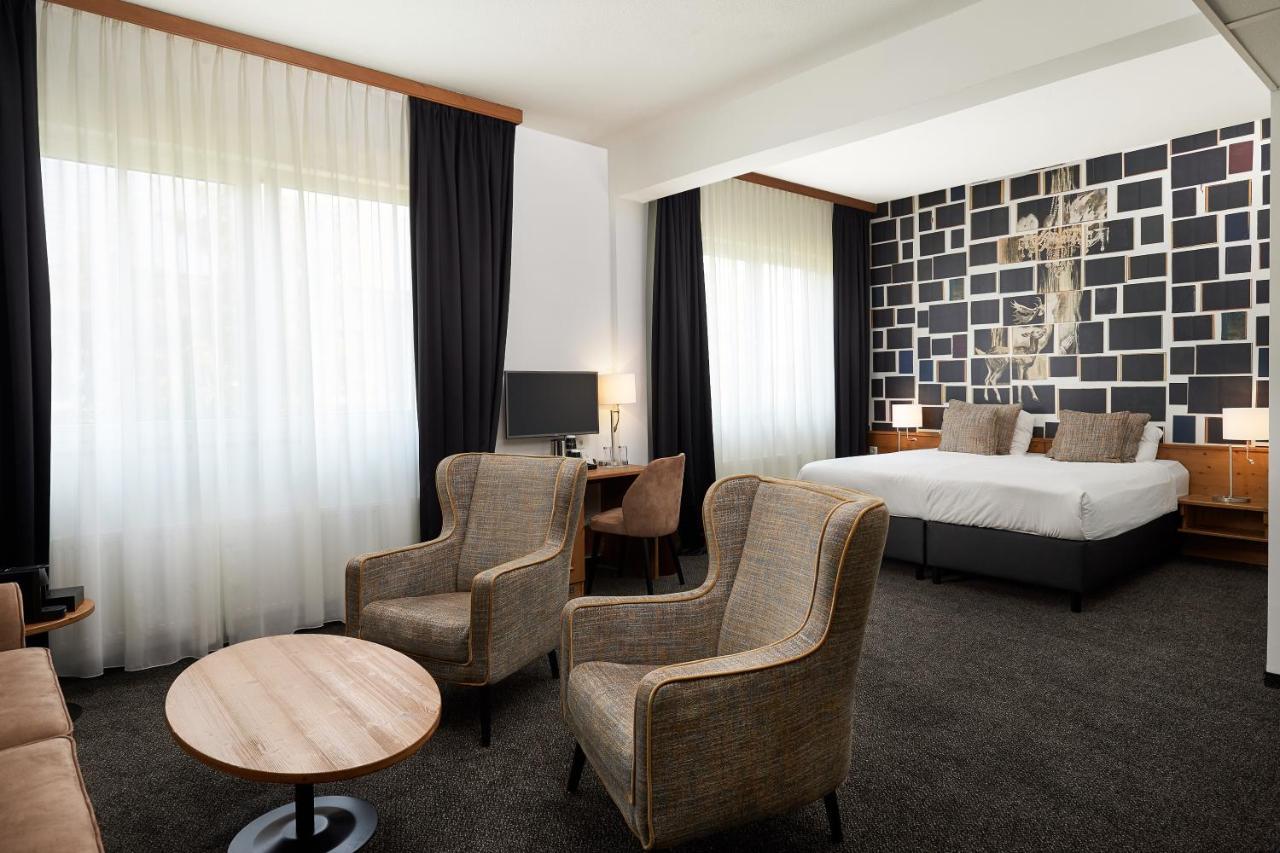 Deluxe King Suite