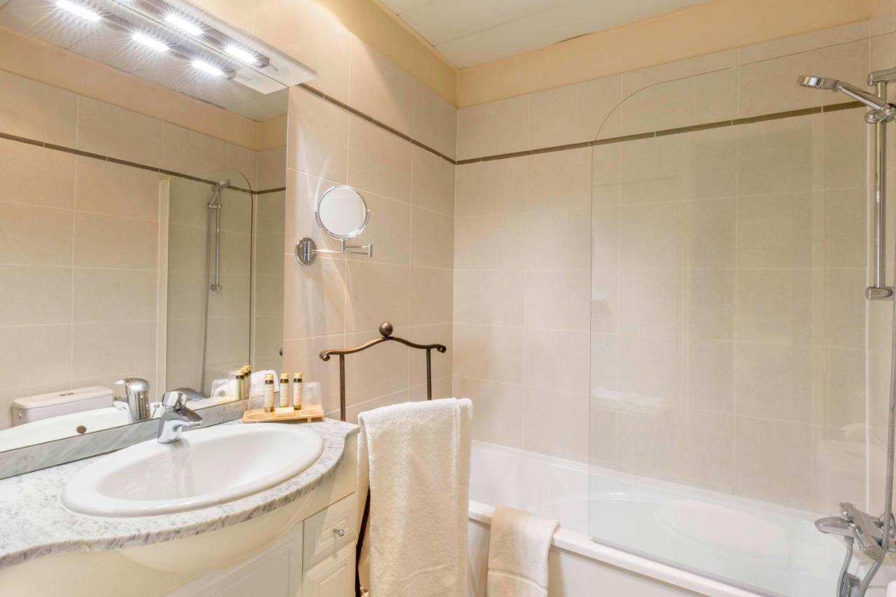 Superior Queen Room River View
