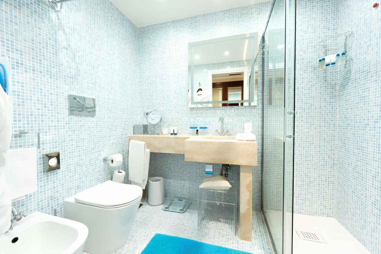 Premium Deluxe Double Room Balcony Sea View