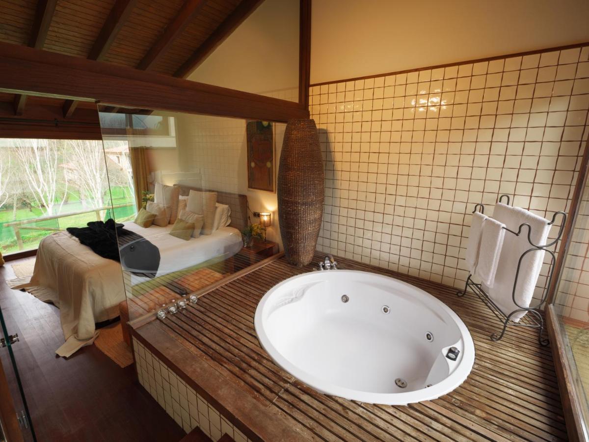 Deluxe One-Bedroom Villa