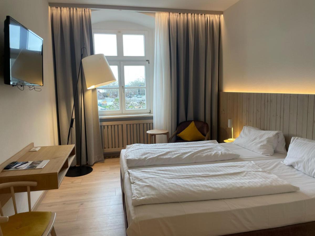 Double Room Lake View