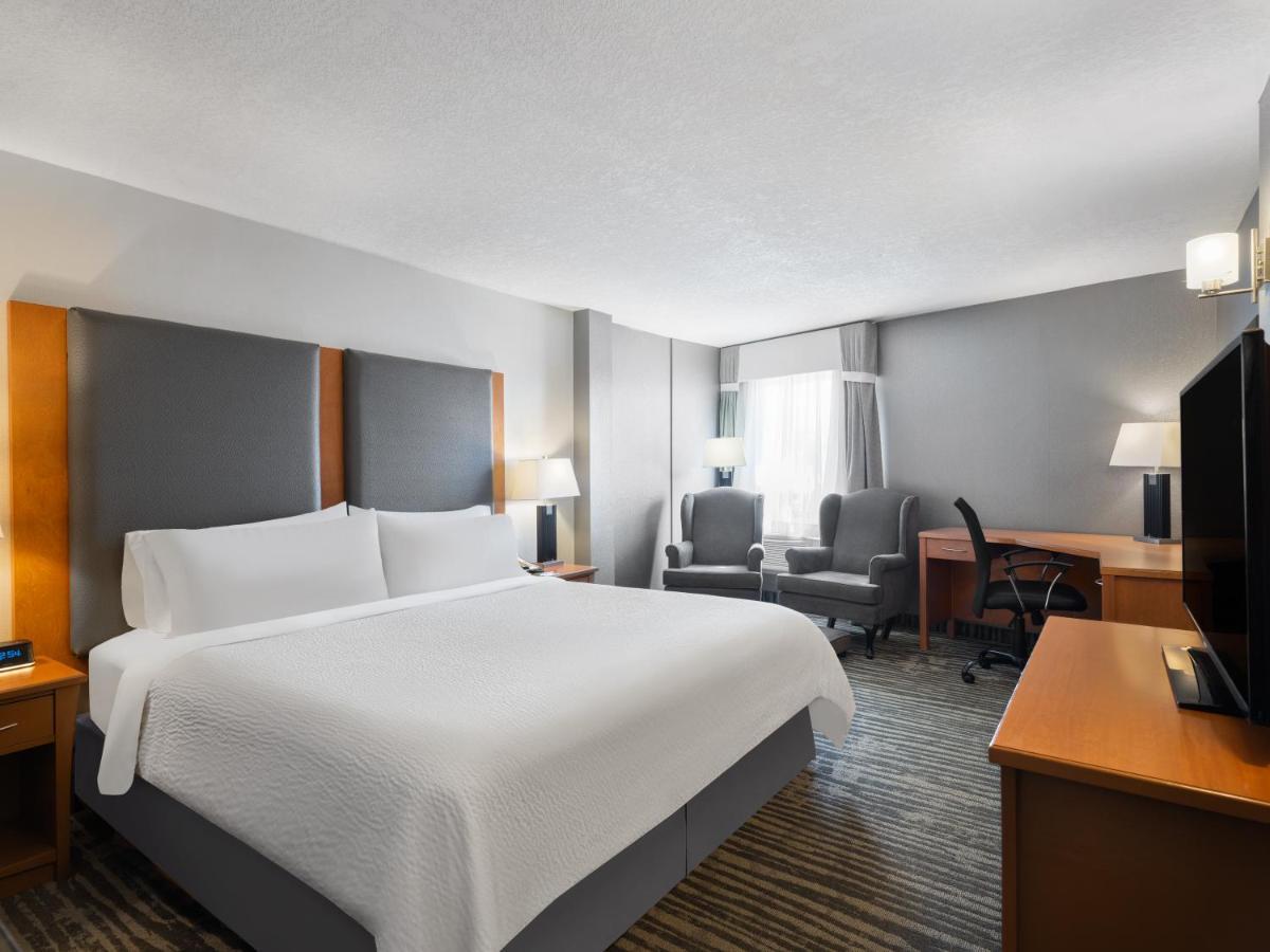 Standard King Room Top Floor