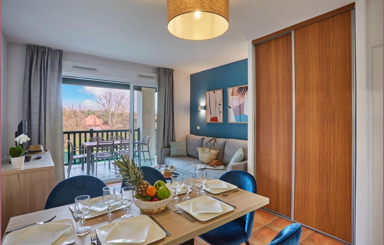 Two-Bedroom Apartment,1498945150:JPEG