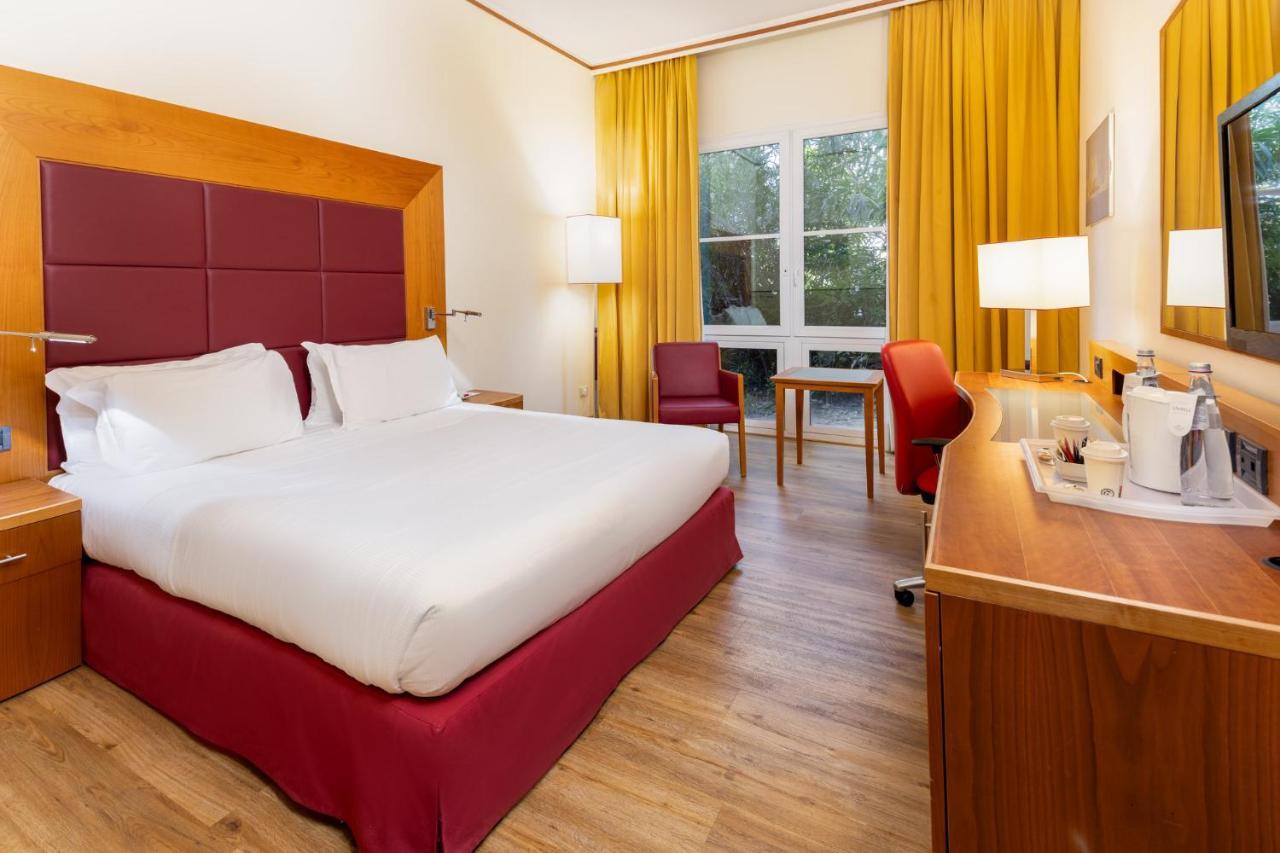 Standard Double Room Disability Access