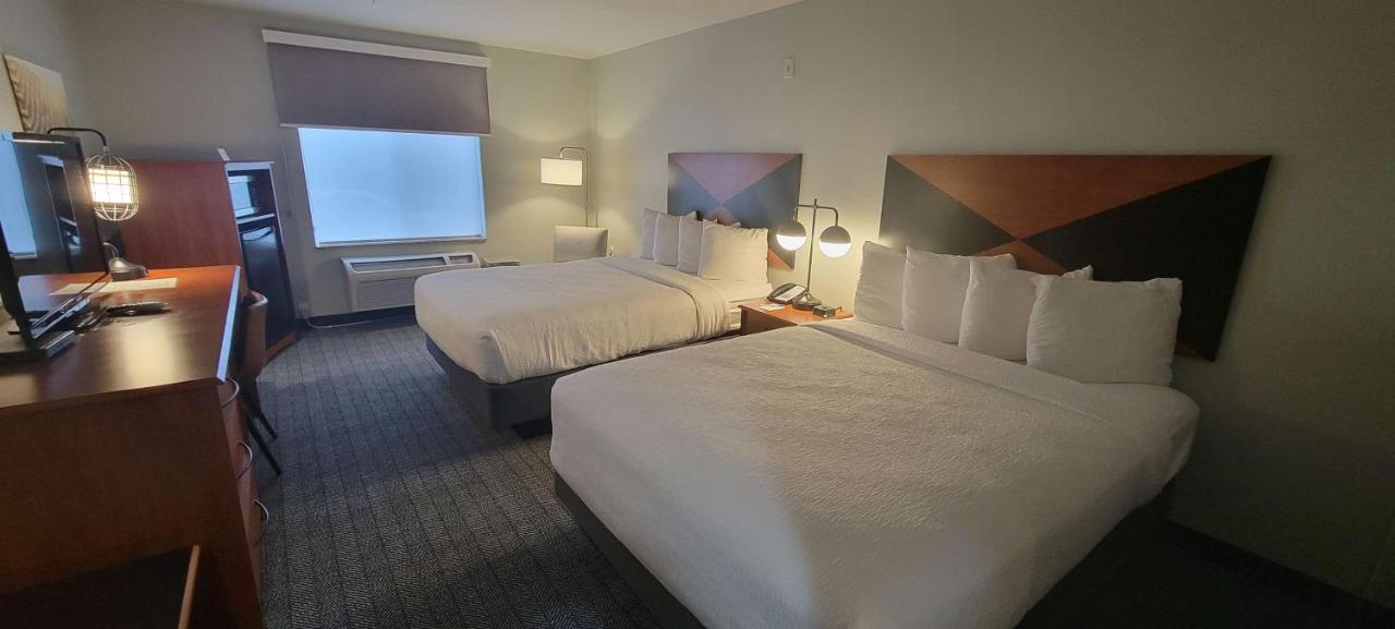 Queen Room Two Queen Beds Non-Smoking