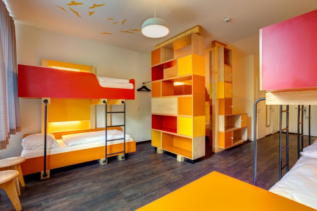 Bed 8-Bed Mixed Dormitory Room
