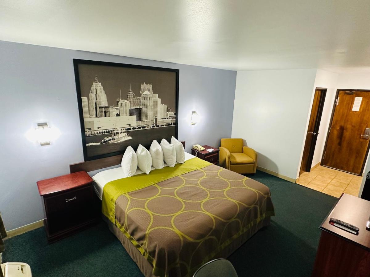 King Room - Non-Smoking