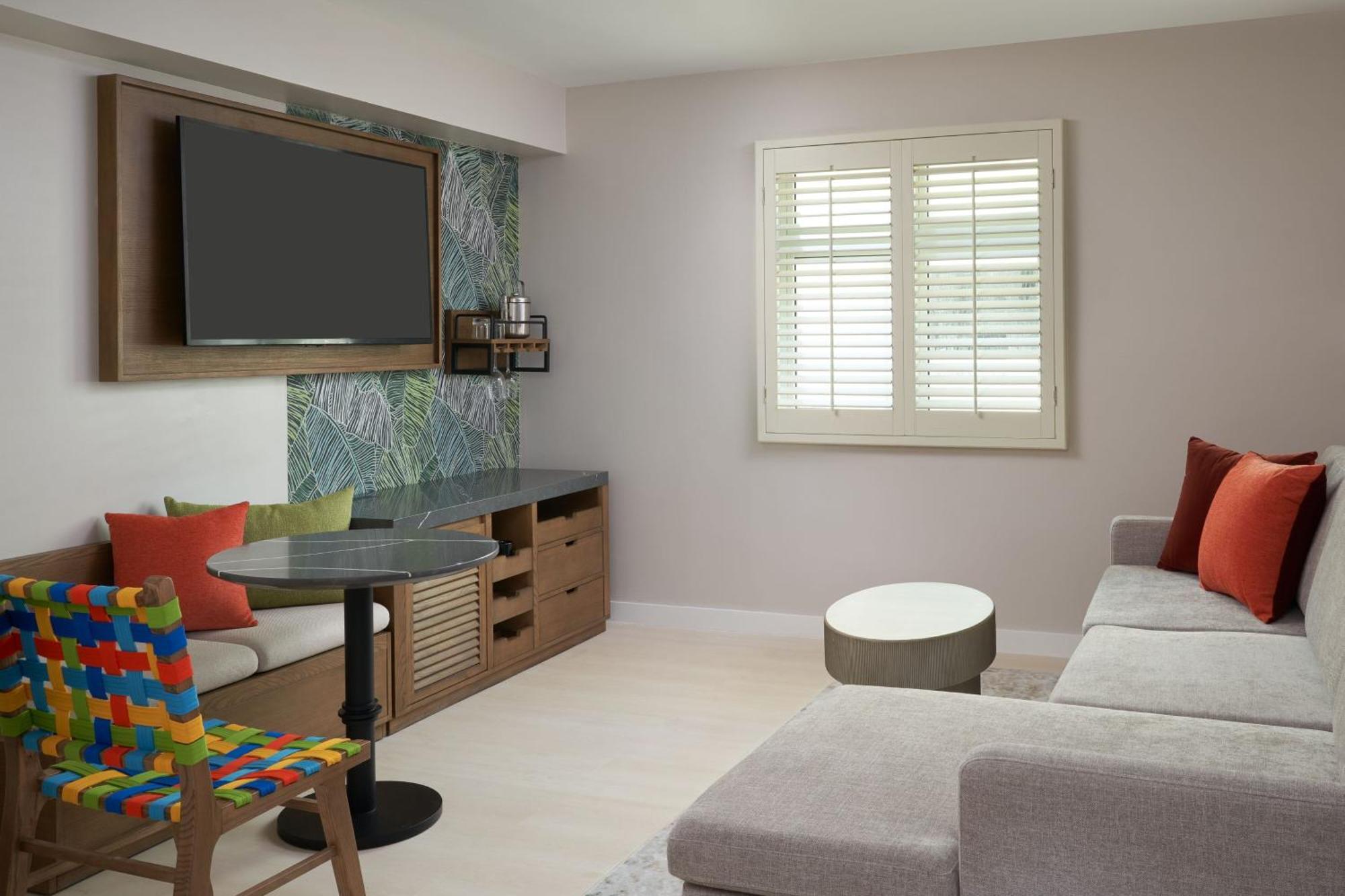 One-Bedroom Larger Suite