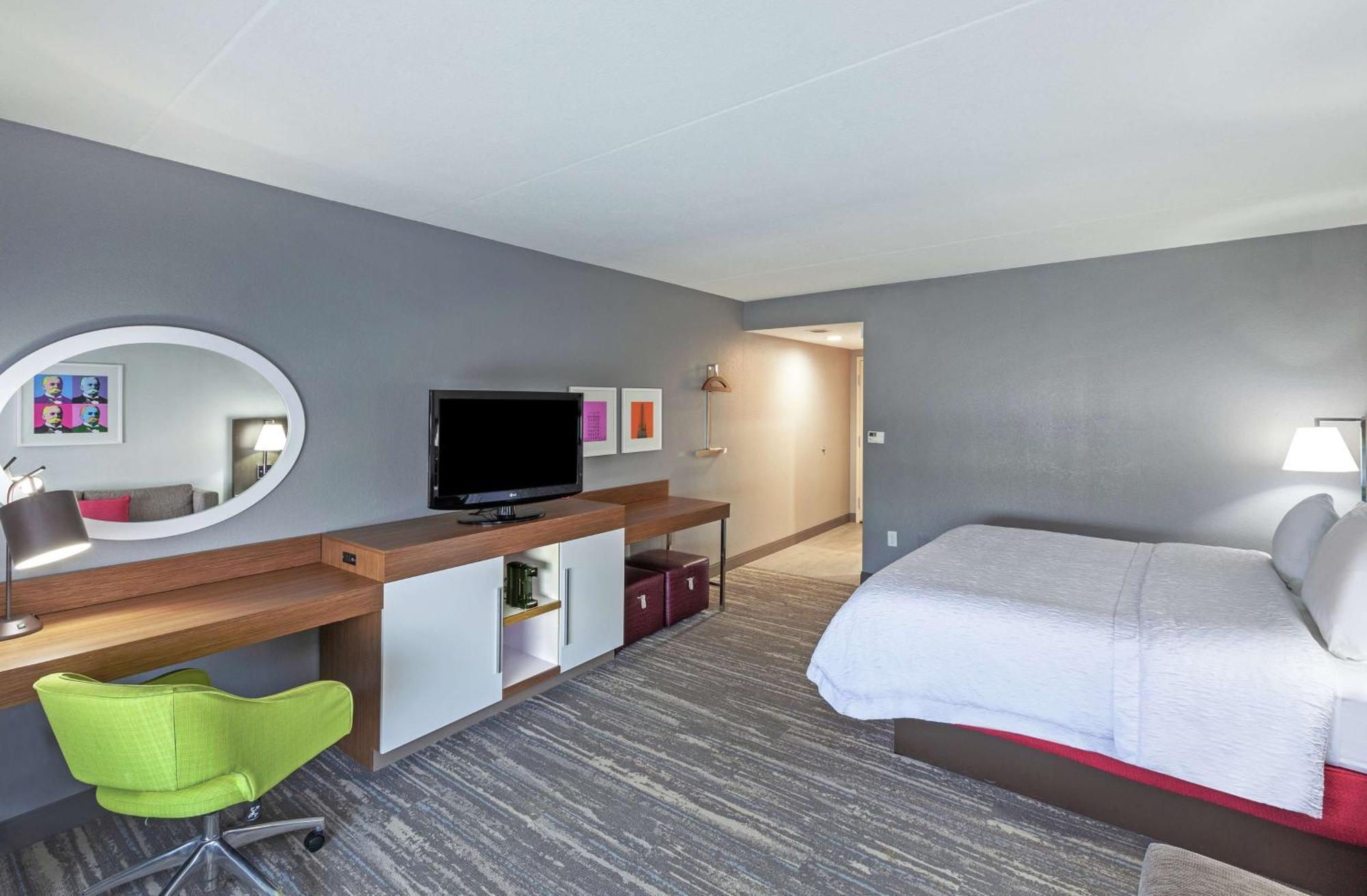 King Room King Bed Non-Smoking