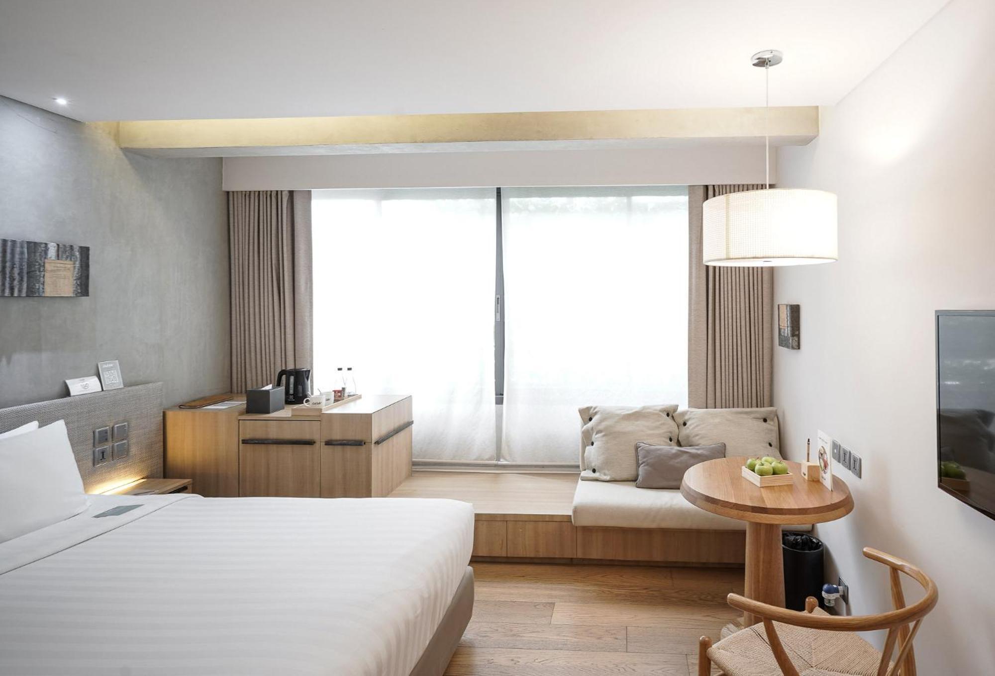 Superior King Room