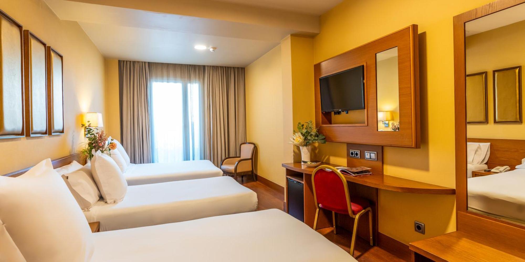 Triple Room City View