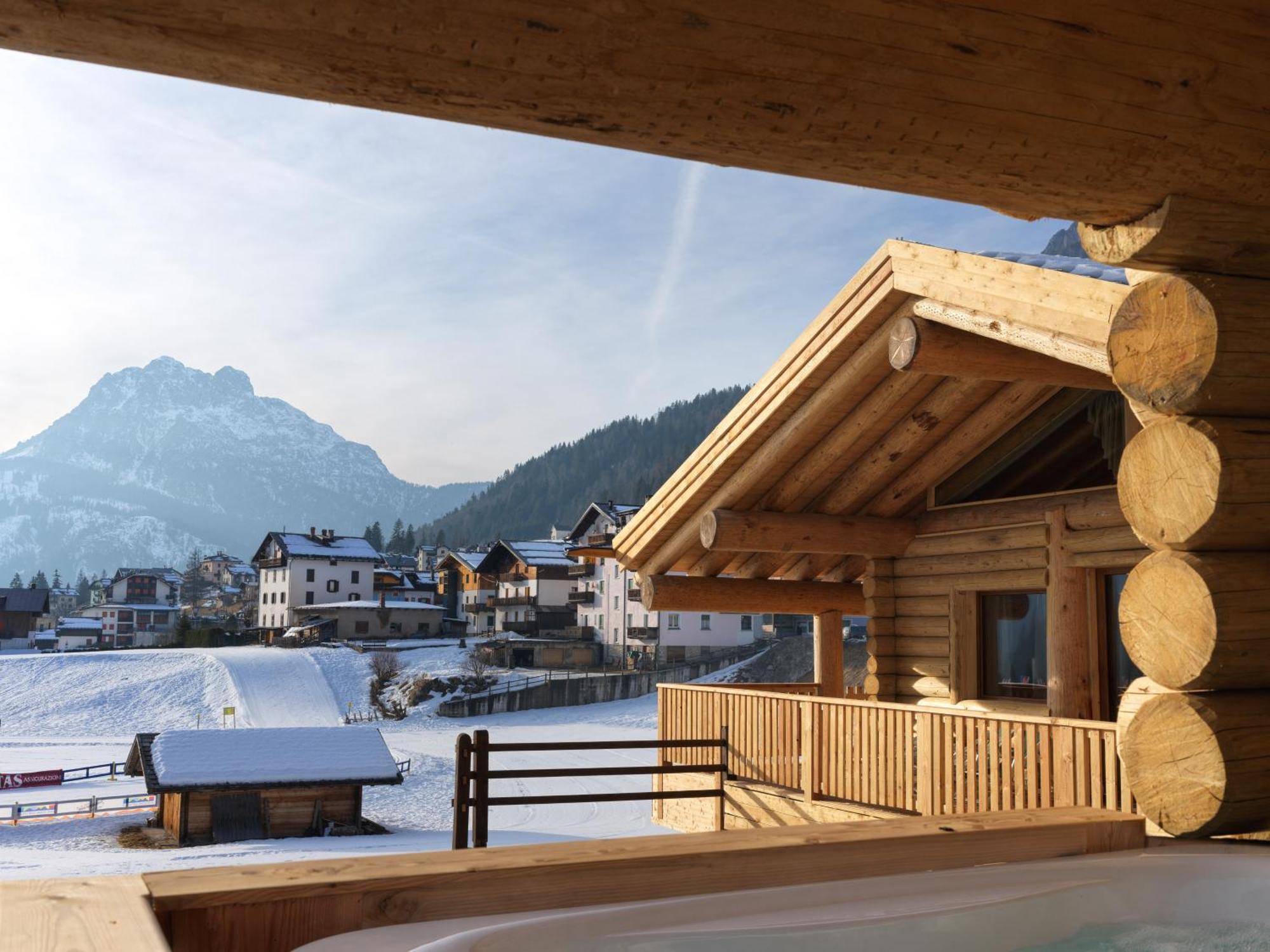 Superior Chalet
