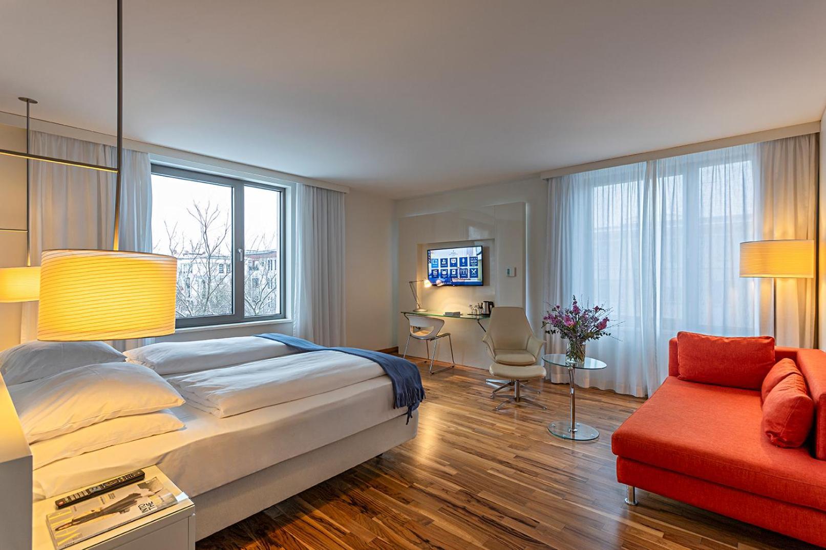 Grand Deluxe Room