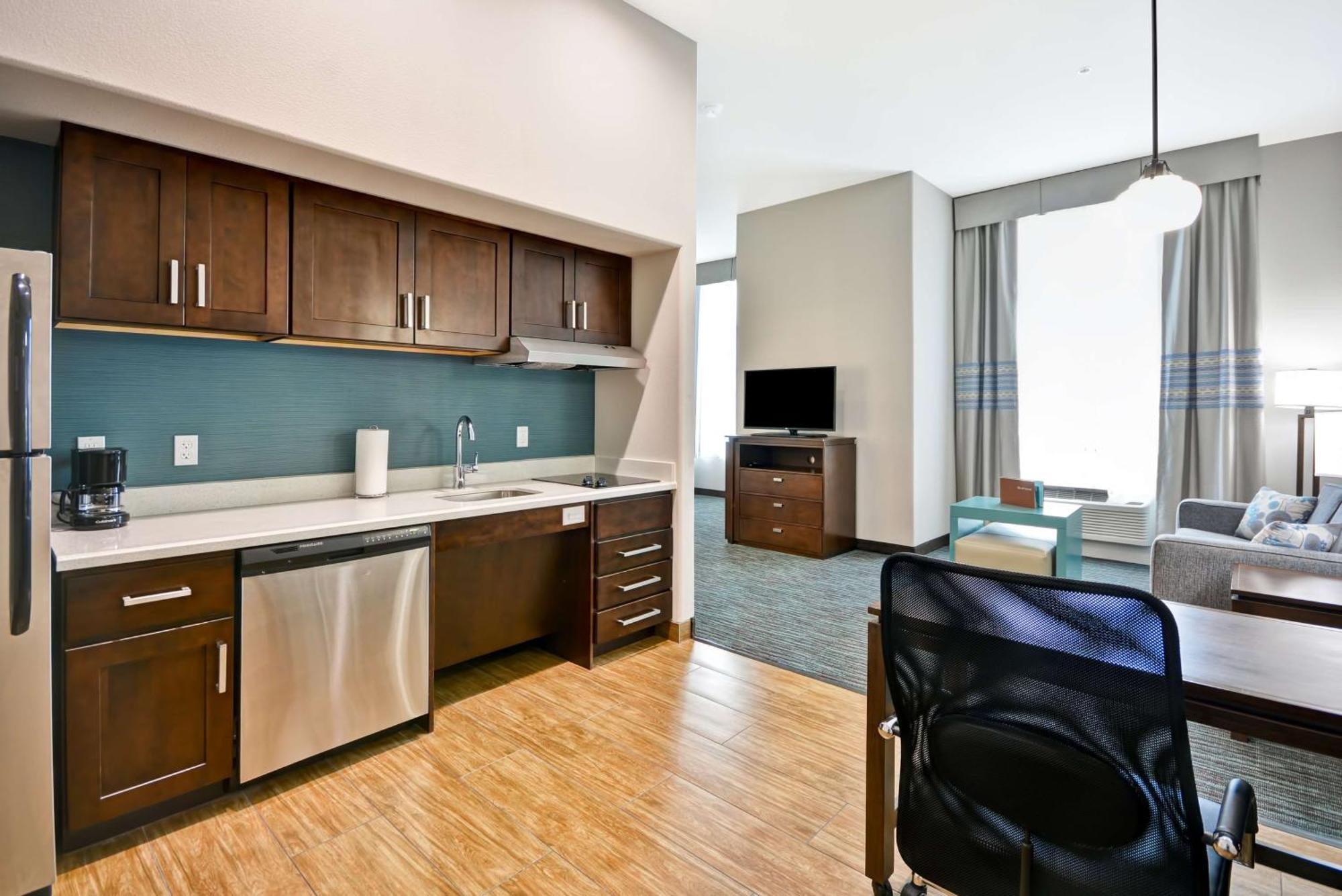 Studio Suite Two Queen Beds Hearing Access