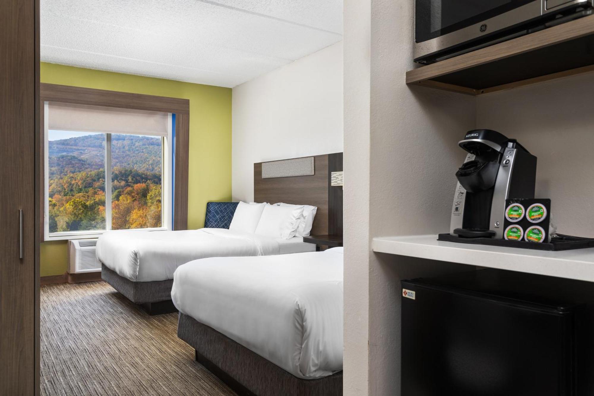 Standard Room Two Queen Beds