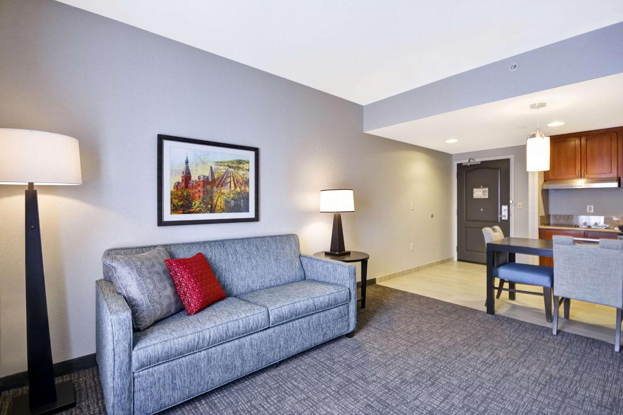 King Suite Mobility Access or Non-Smoking