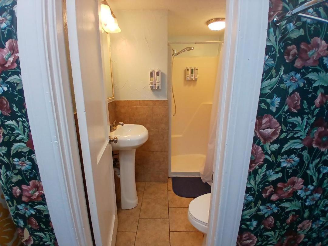 Deluxe King Room,1681732938:JPEG
