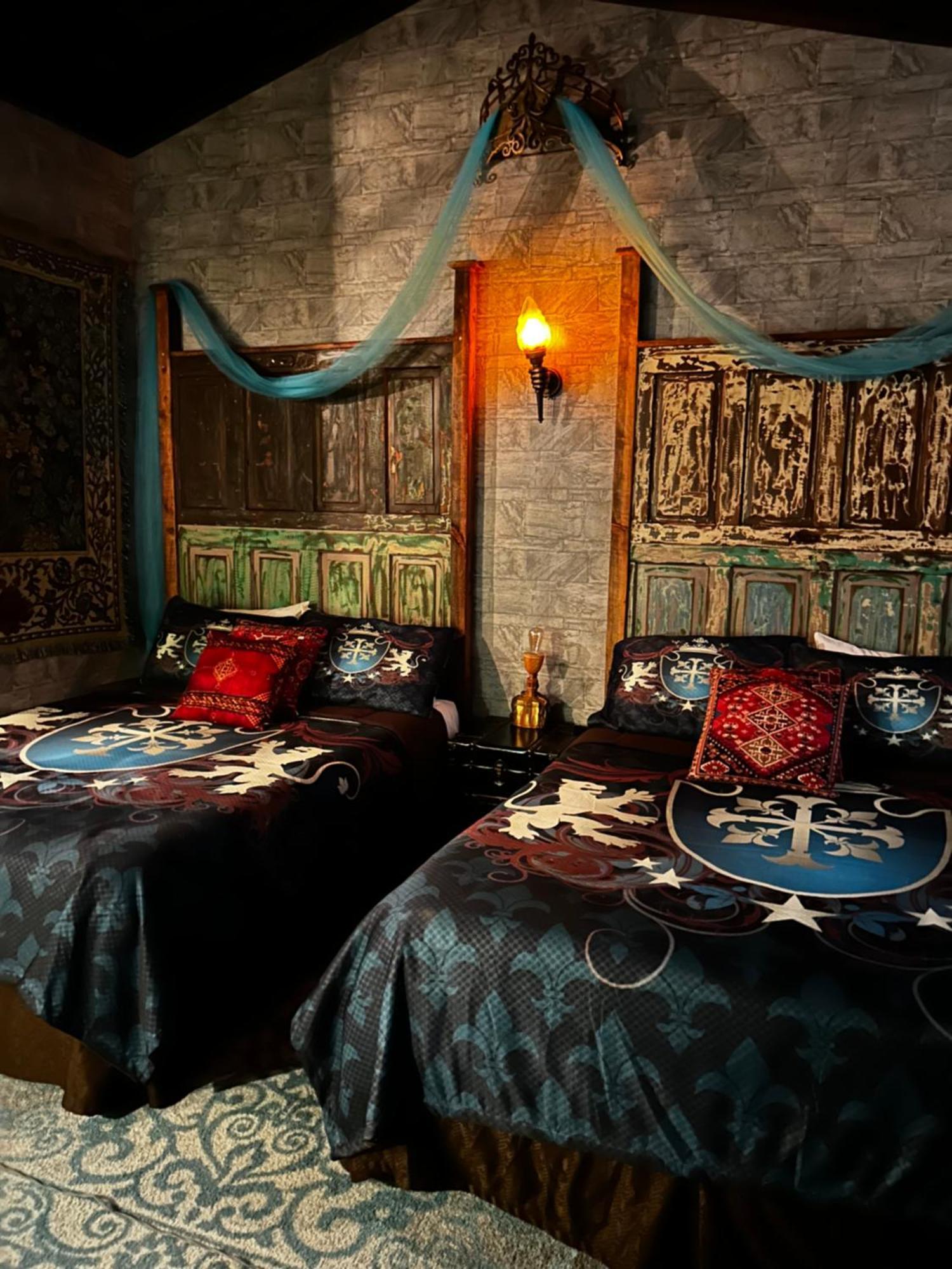 Deluxe Queen Room