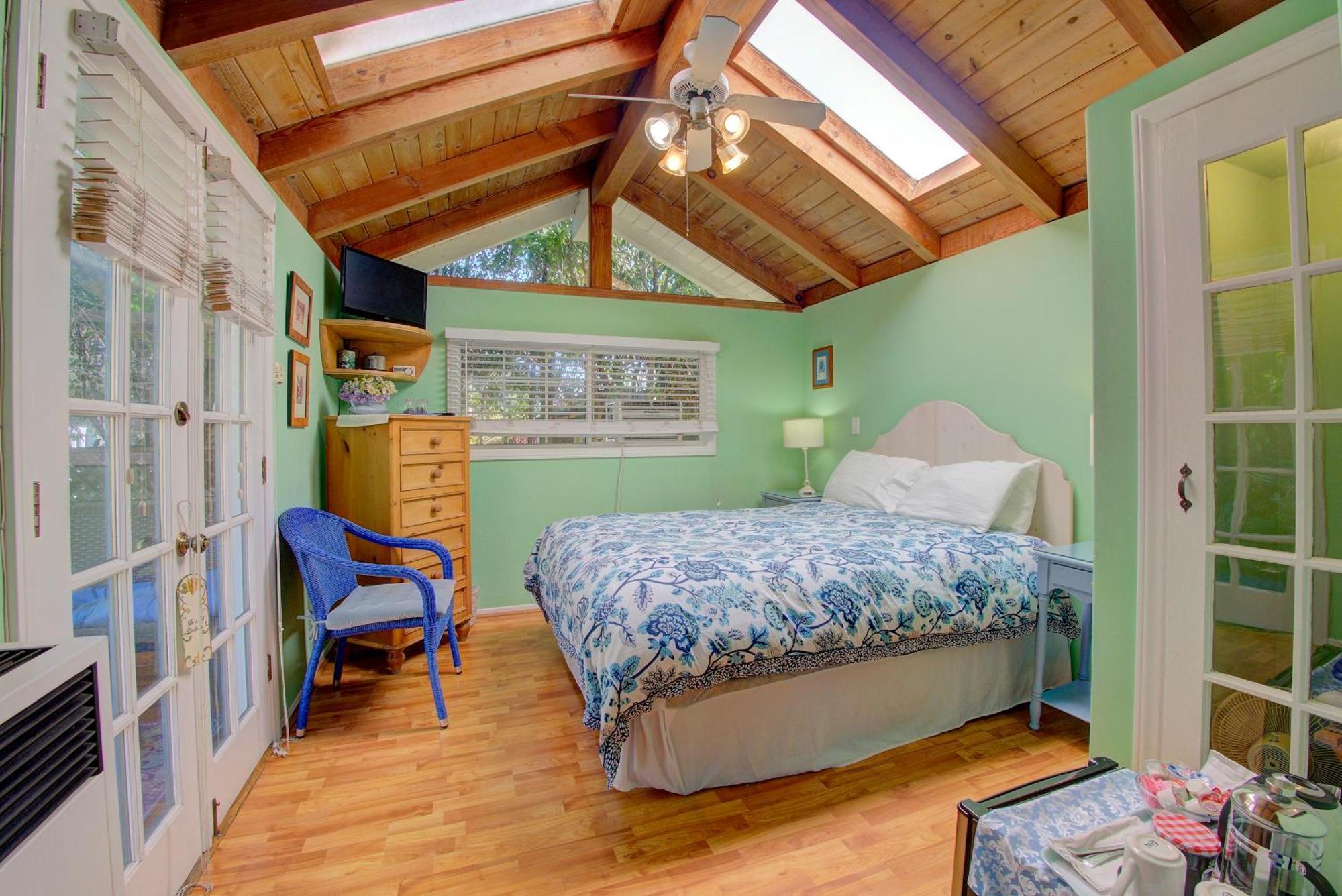 Double Room Garden View