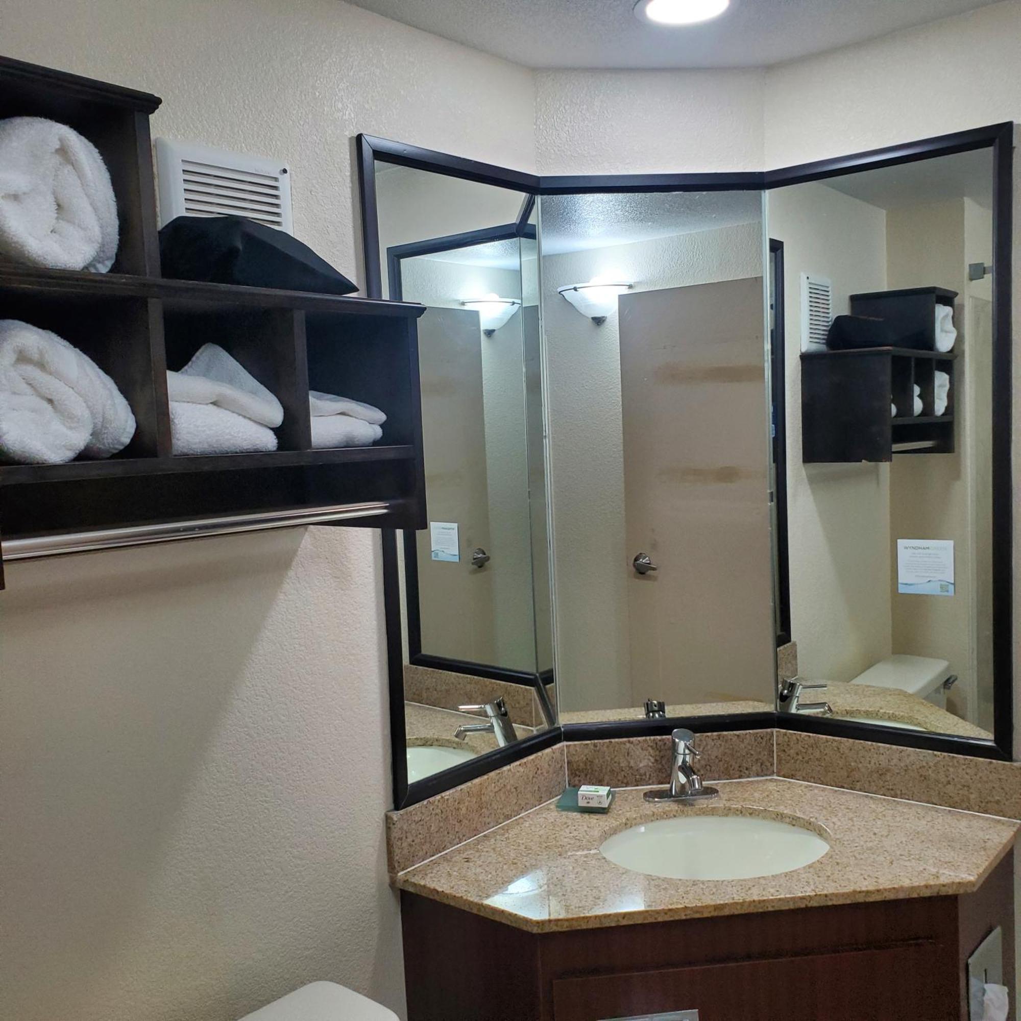 Deluxe Family Suite Non-Smoking
