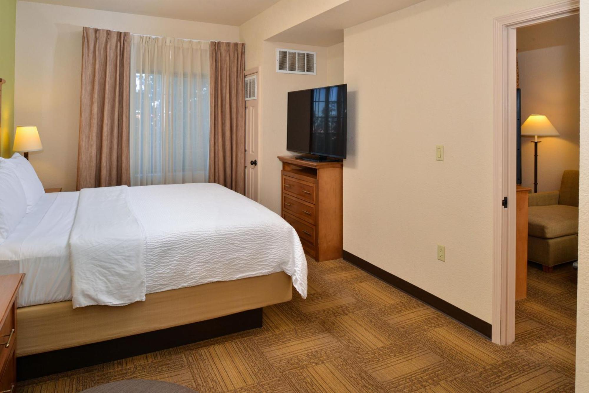 Queen Room Hearing Accessible