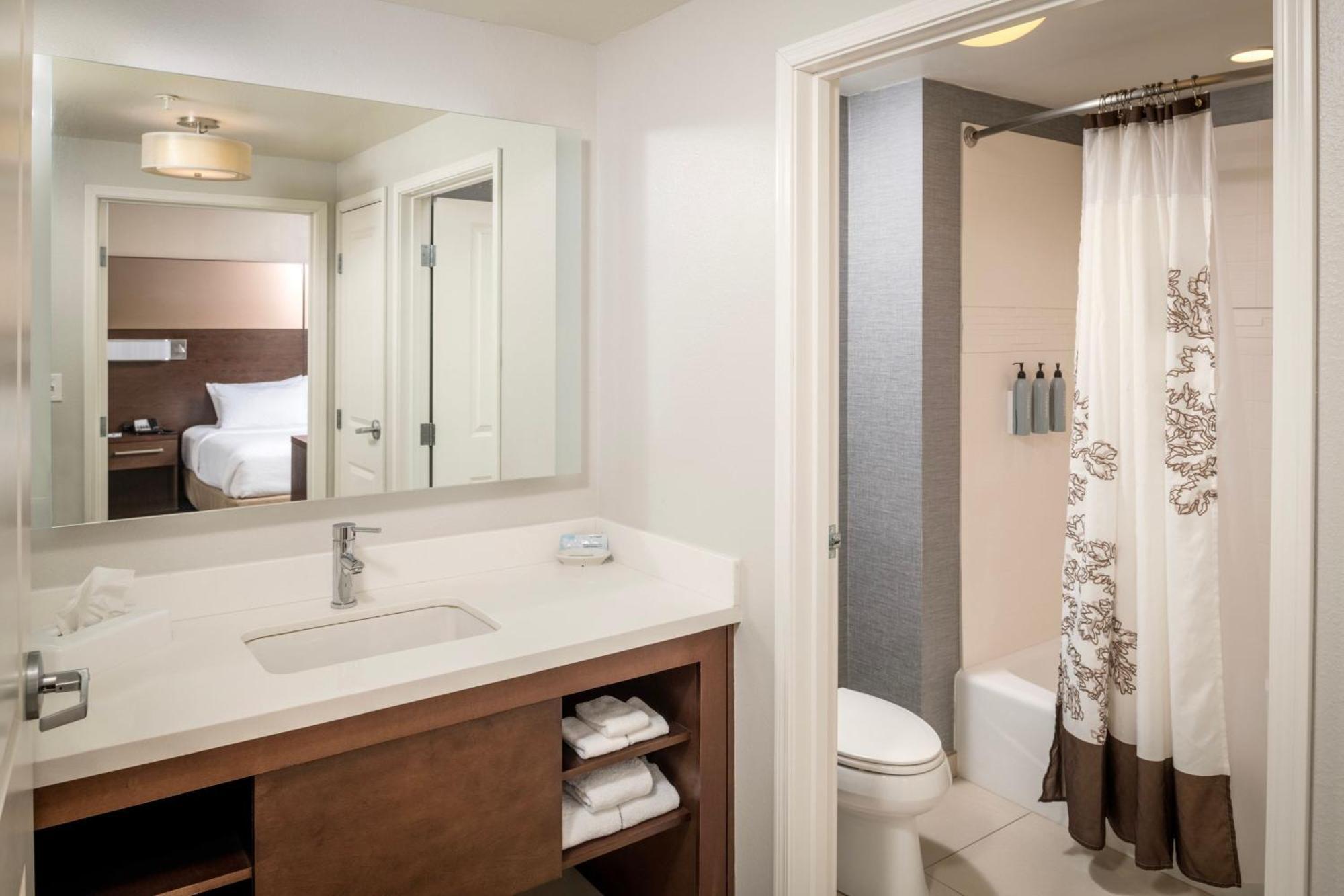 One-Bedroom Suite