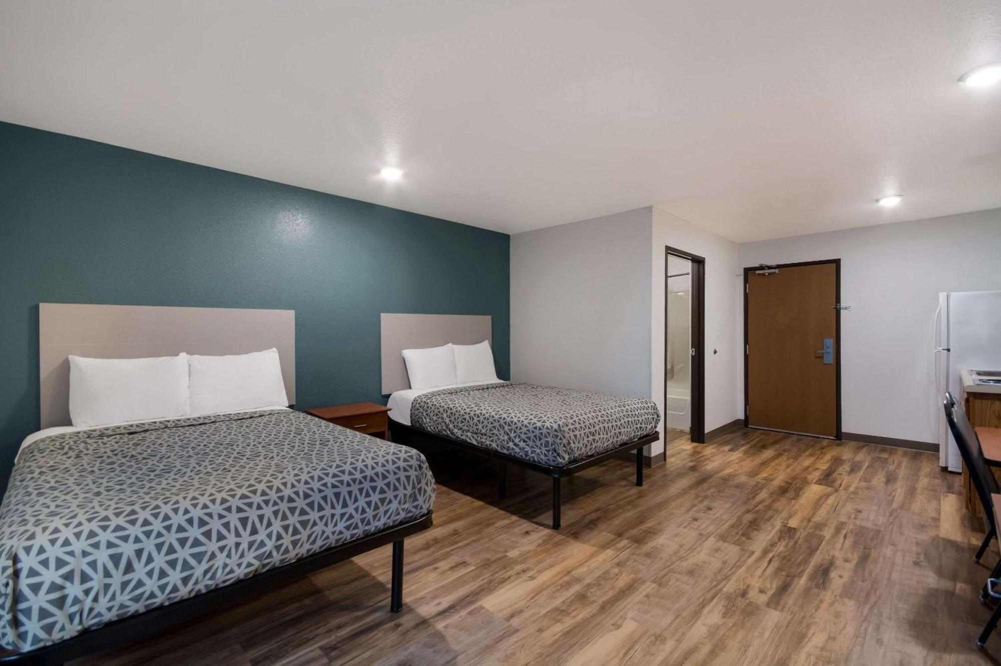 Double Room Two Double Beds Non-Smoking