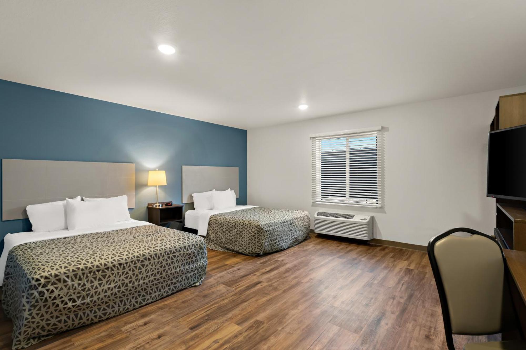 Queen Suite Two Queen Beds Non Smoking