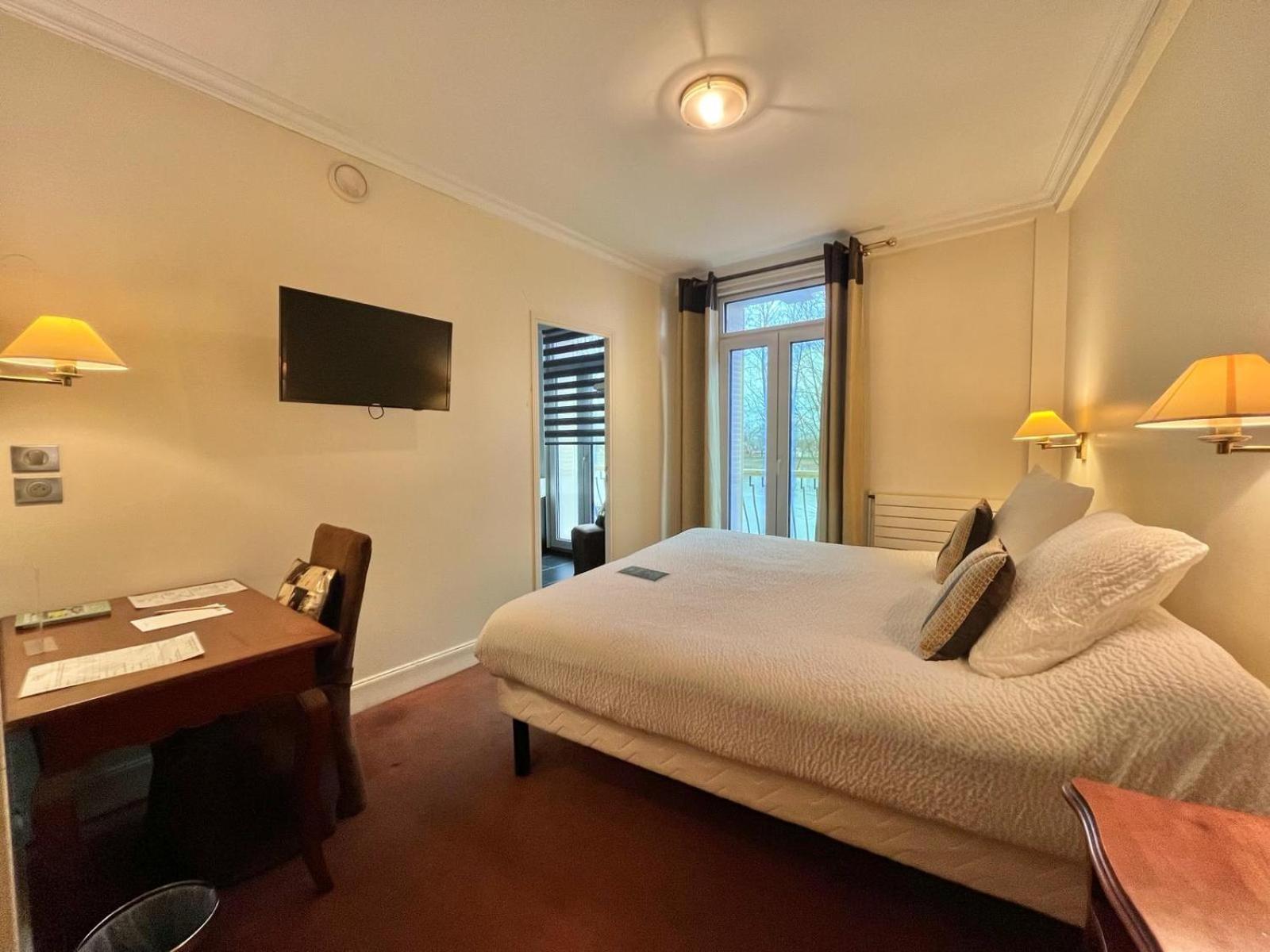 Deluxe Double or Twin Room River View