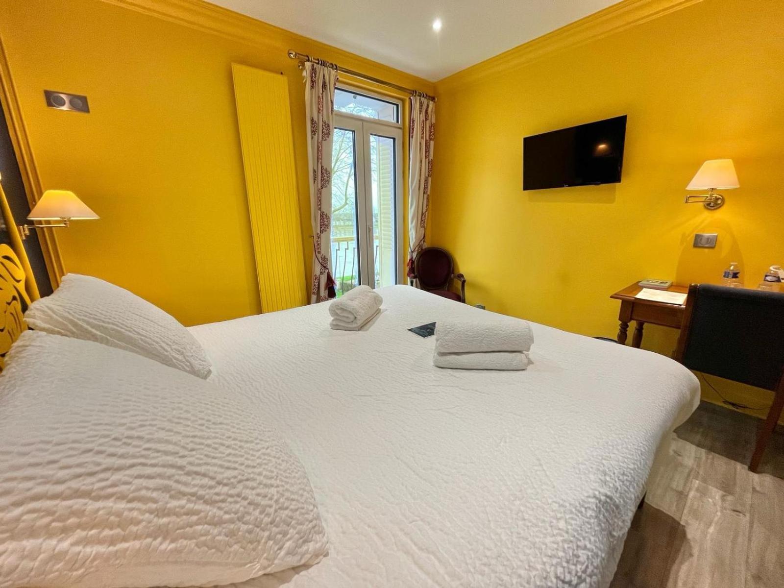 Deluxe Double or Twin Room River View