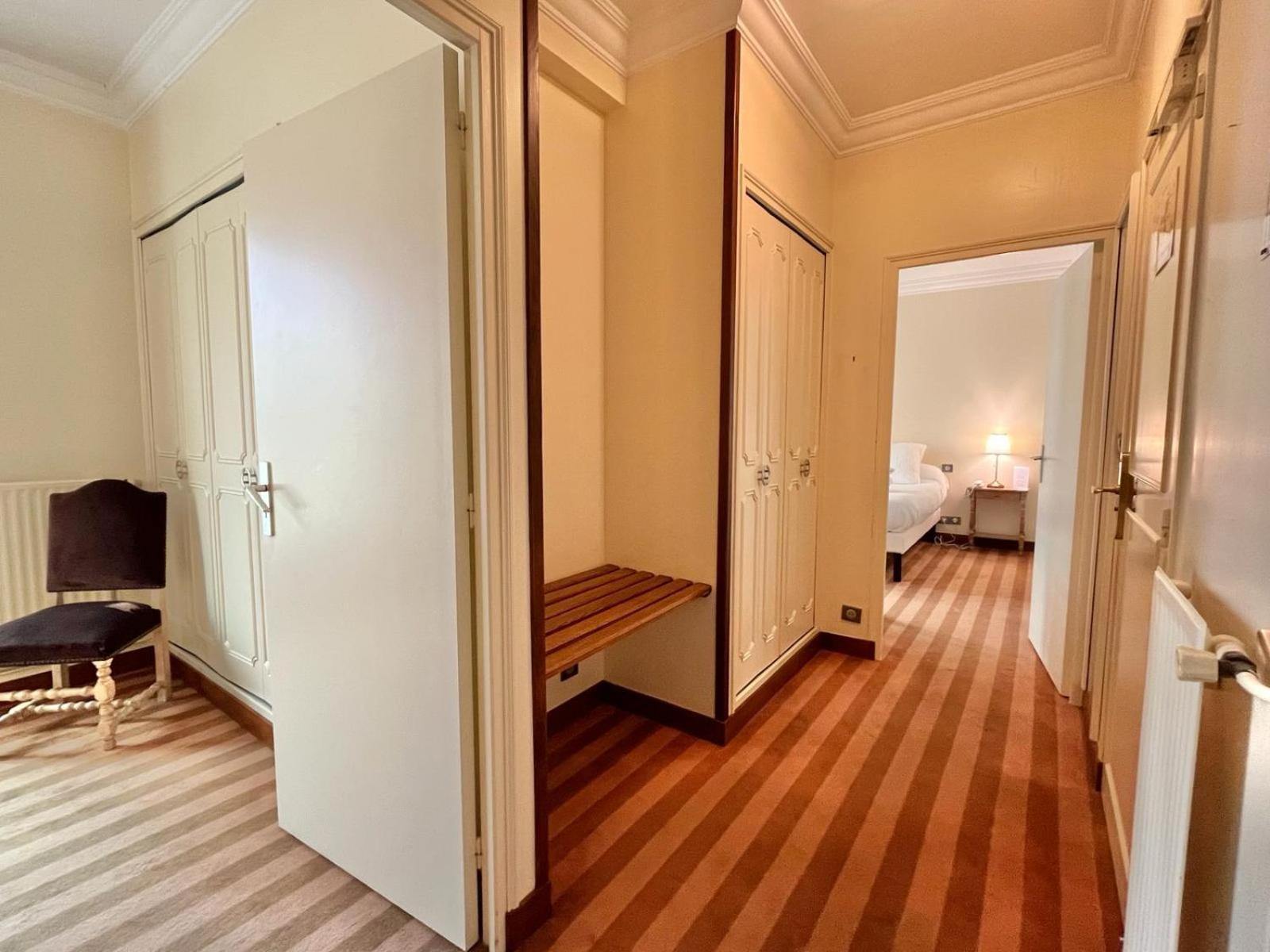 Luxury Suite