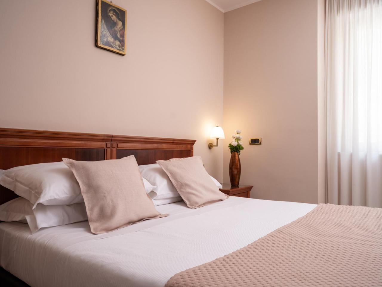 Double Room,1500874165:JPEG