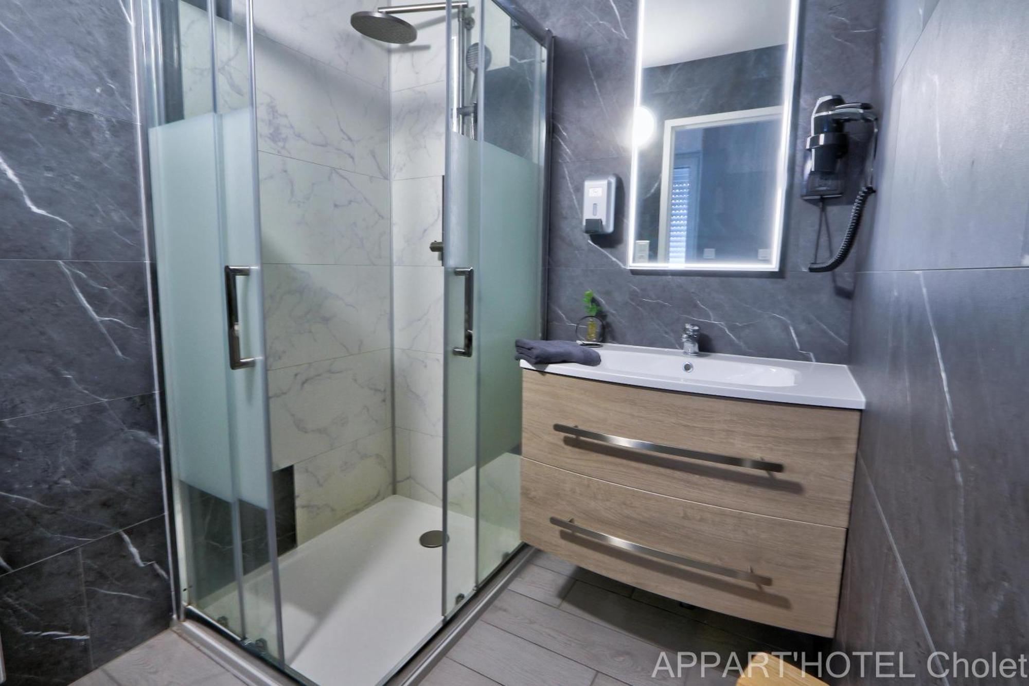 Superior One-Bedroom Apartment