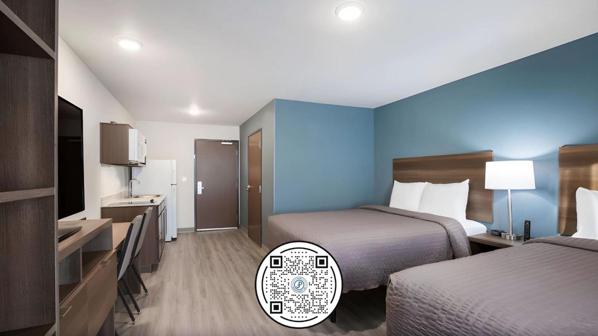 Queen Suite with Two Queen Beds - Non Smoking
