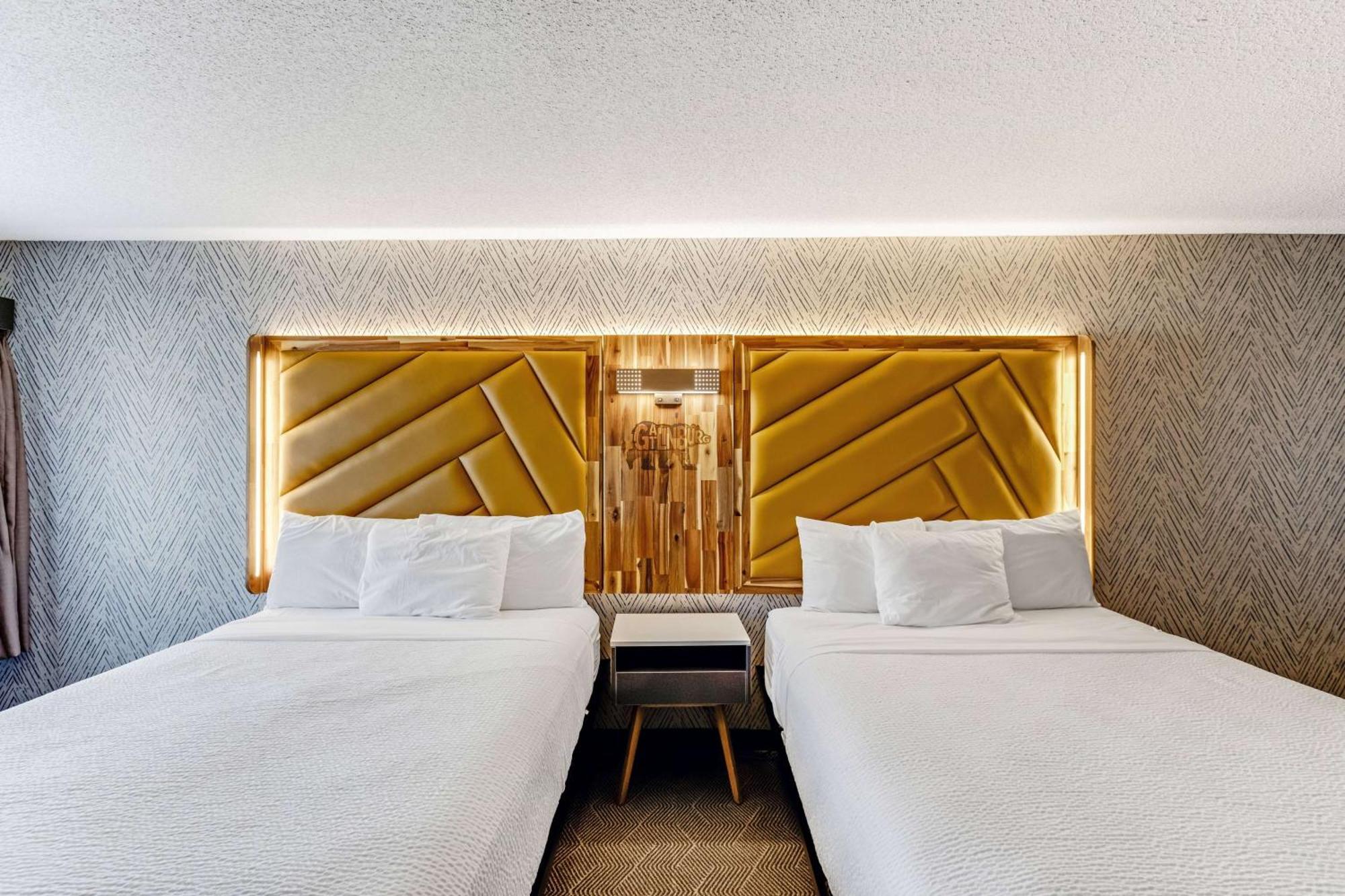 Deluxe Queen Room Two Queen Beds Non-Smoking