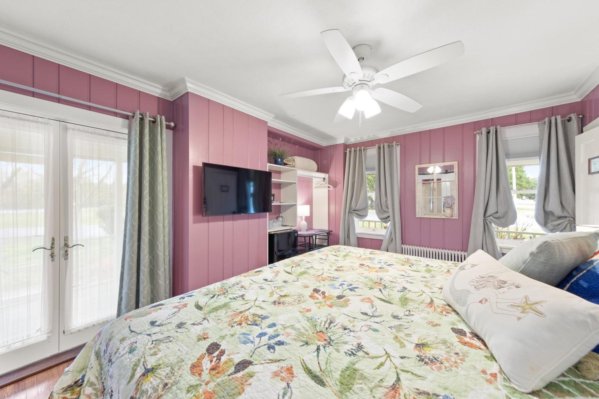 King Room Garden View