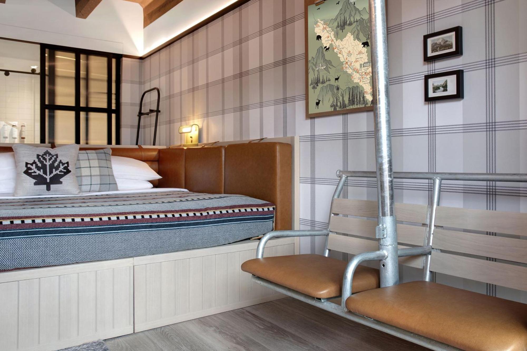 Queen Room Two Queen Beds