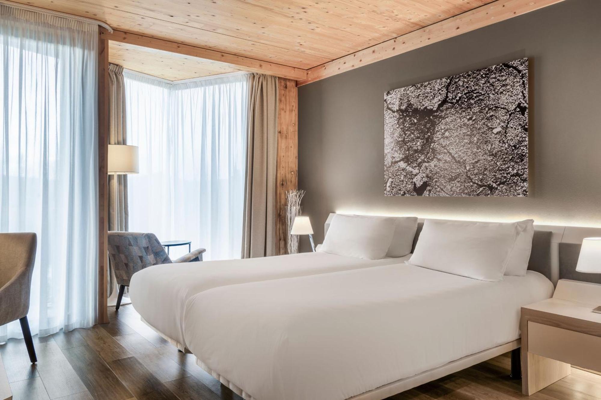 Deluxe Twin Room River View