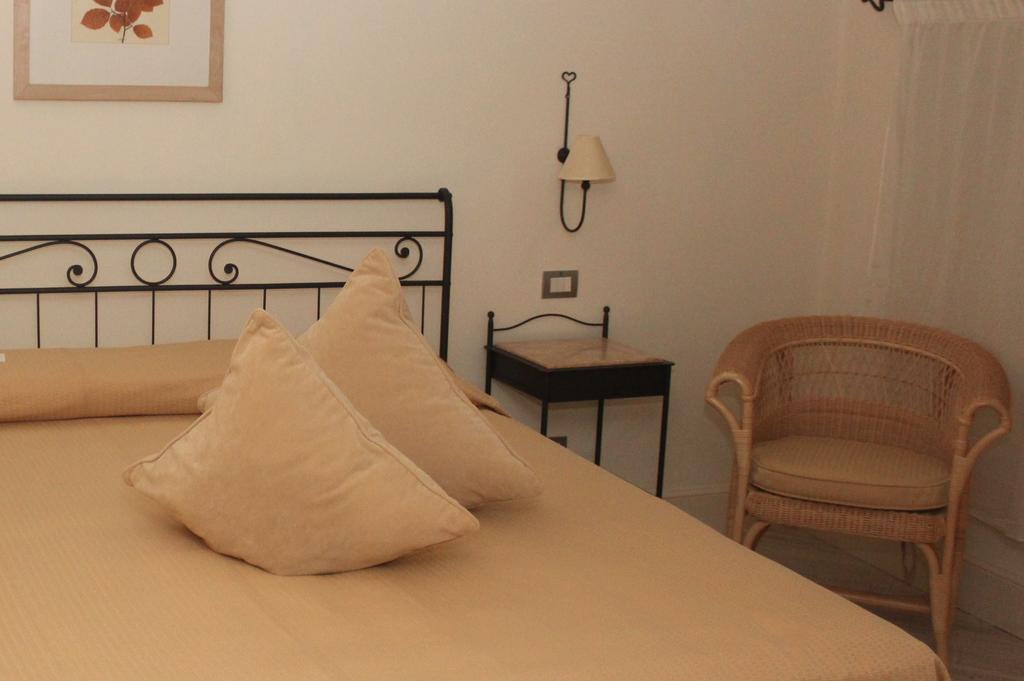 Single Room,189455998:JPEG