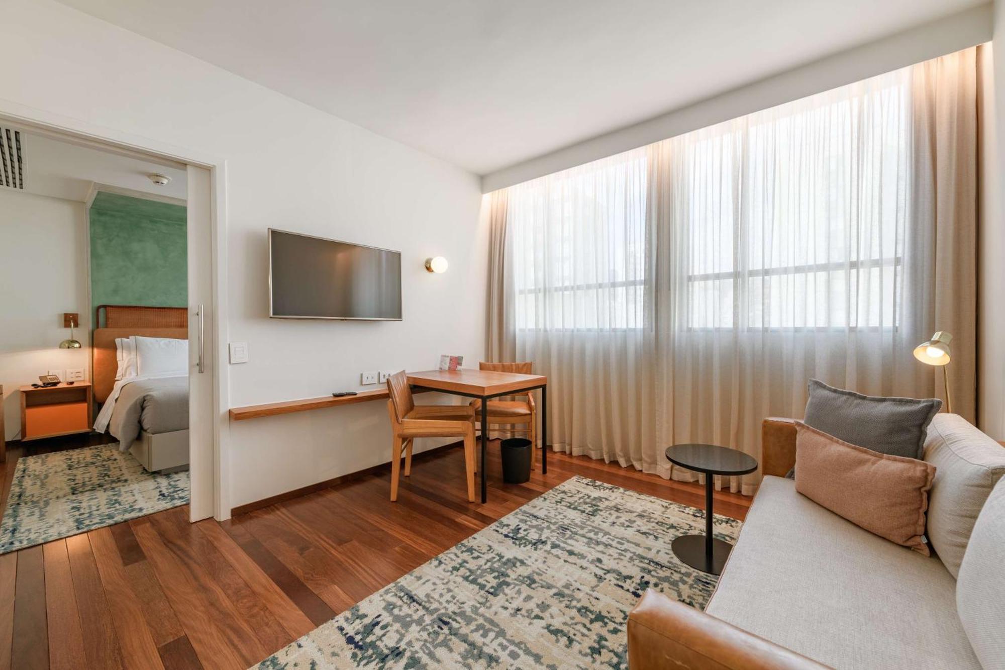 One-Bedroom King Suite