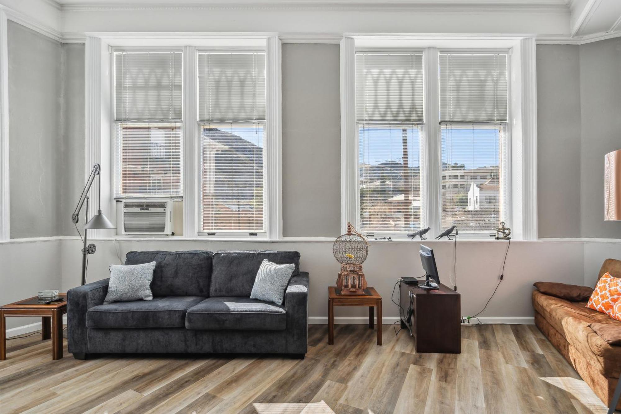 Deluxe Apartment