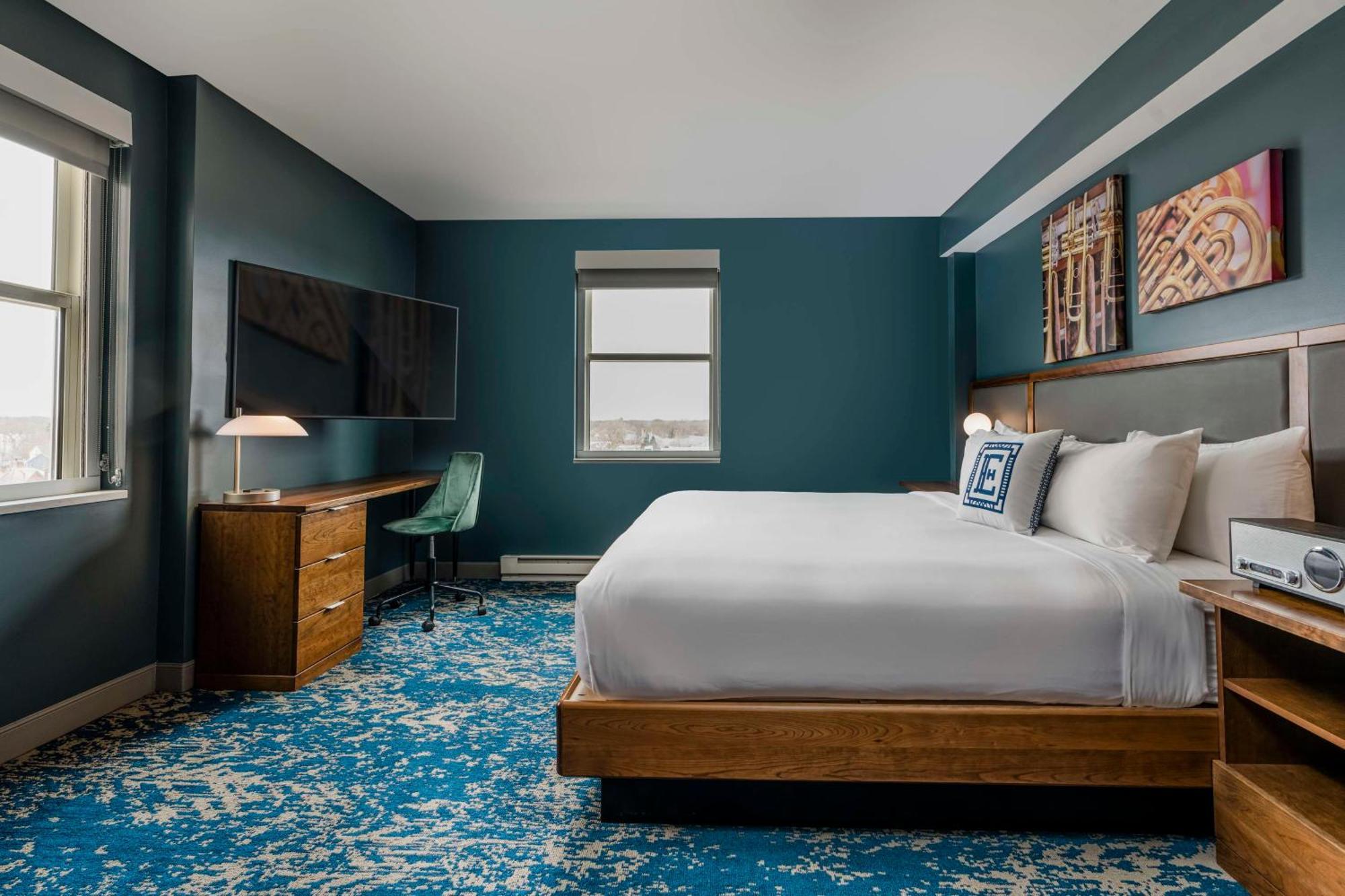 One-Bedroom Grand King Suite,1509850714:JPEG