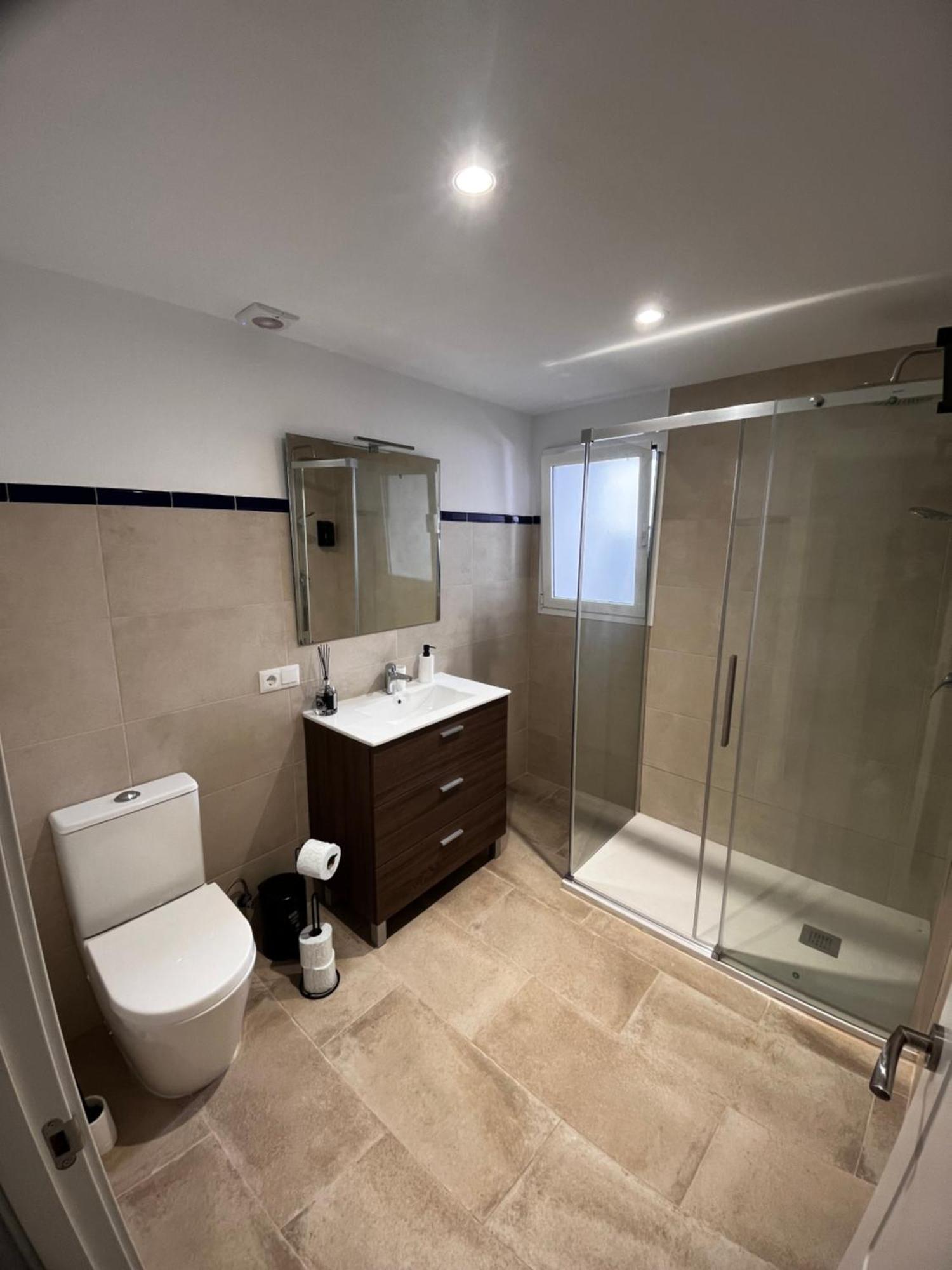 Double Room with Private Bathroom,1510958965:JPEG