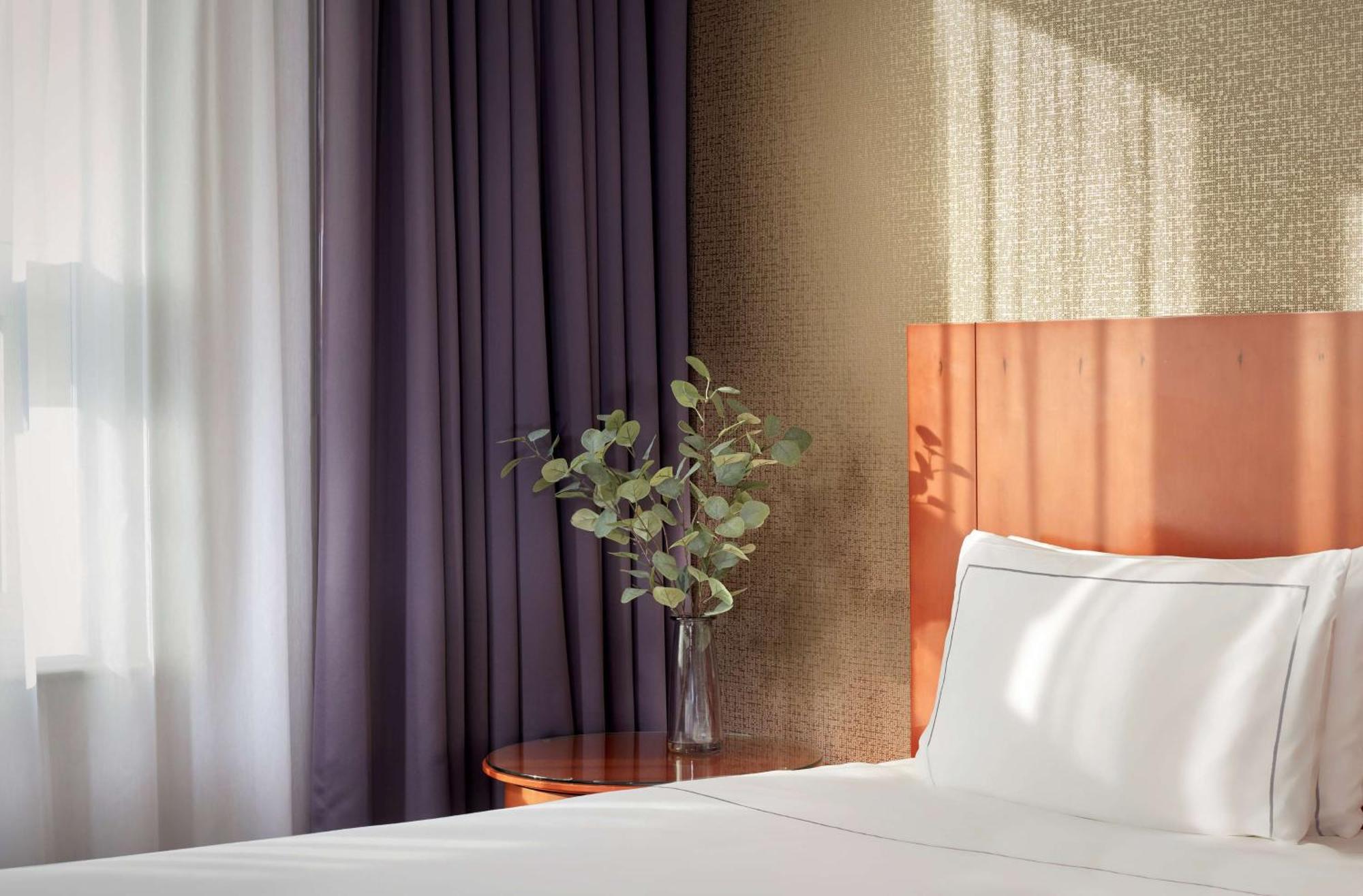 Executive King Room