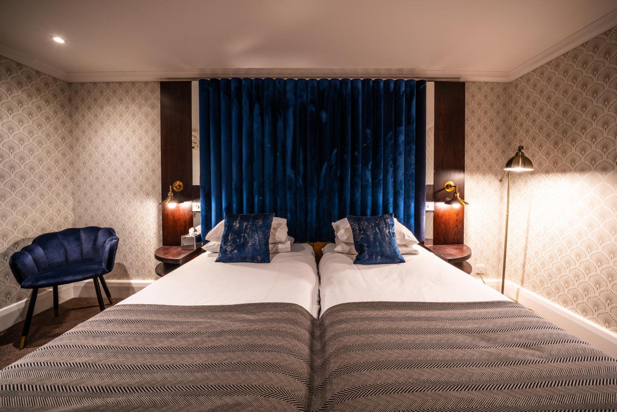 Club Twin Room,1516339489:JPEG